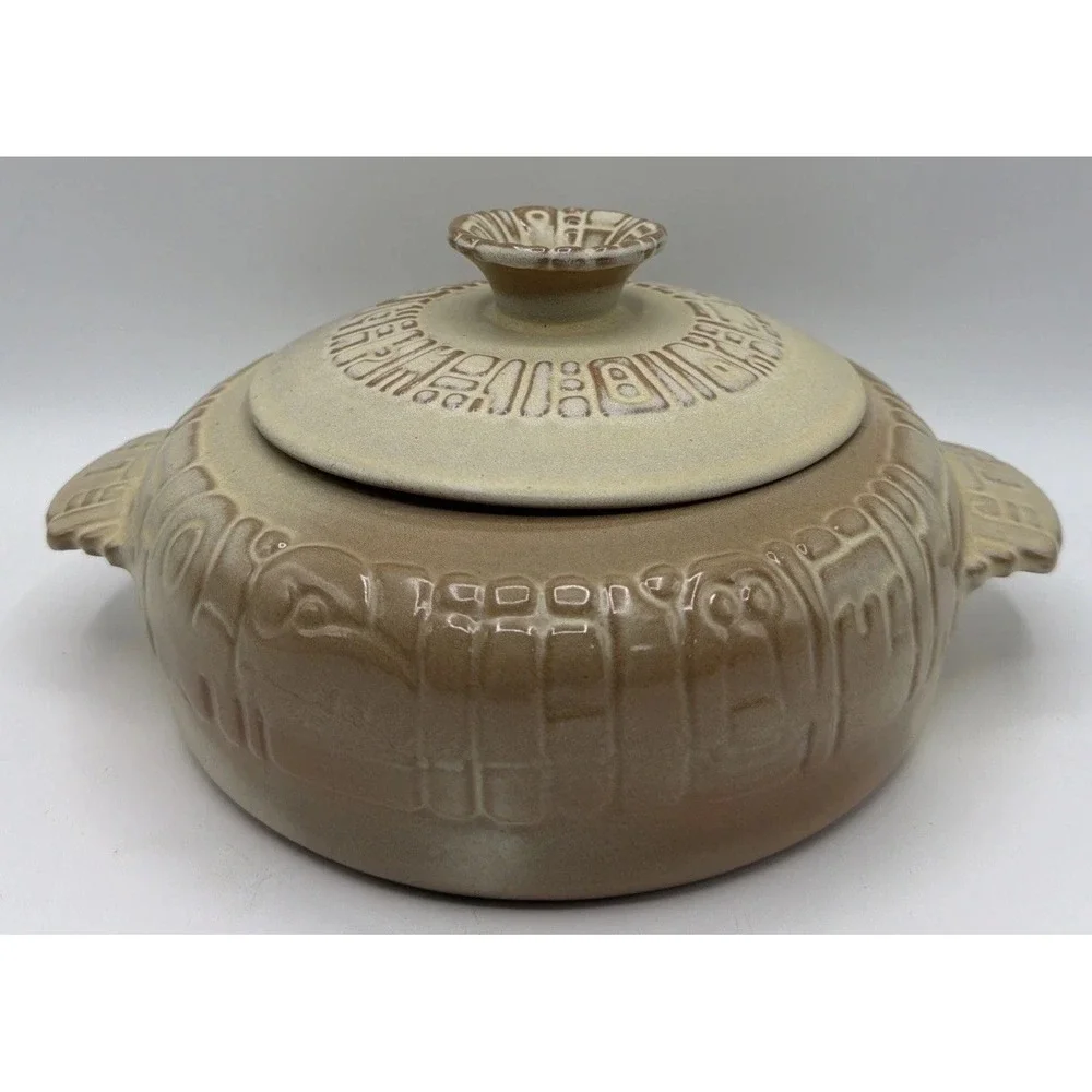 Frankoma Aztec Mayan Desert gold casserole dish # 7V. Excellent Condition